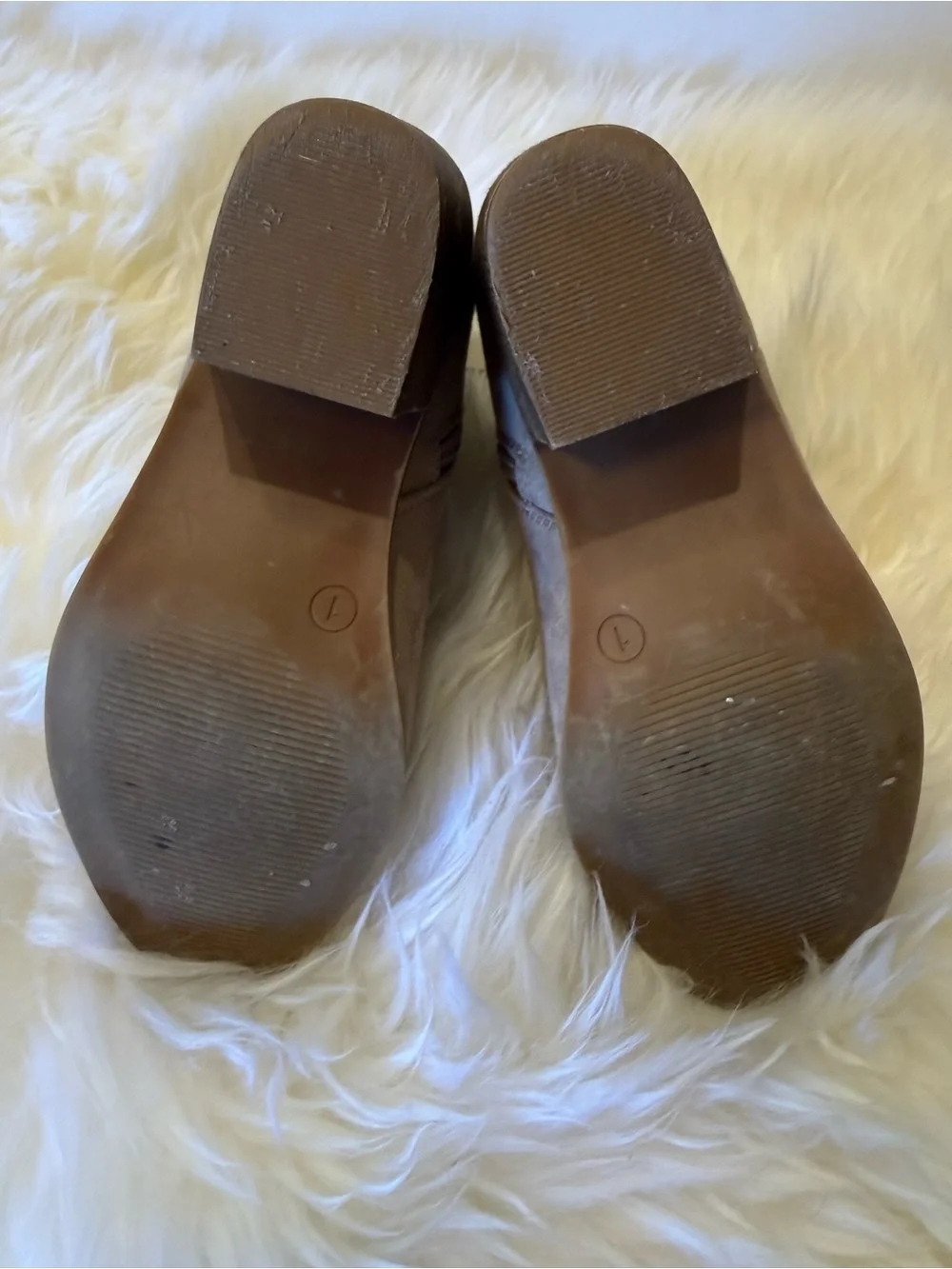 Treasure & Bond kids suede